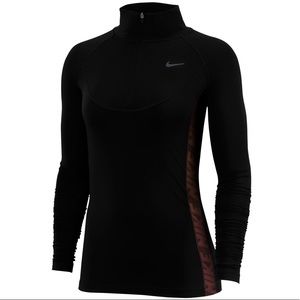 Nike Women's Pro Warm 1/2 Zip Long Sleeve shirt